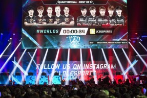 华体会登陆-BRO横扫FNC，Perkz团战一打五八强赛3:2（伦敦）的简单介绍