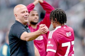 华体会下载-阿森纳热刺抢夺青训新星，两队矛头直指对方的简单介绍